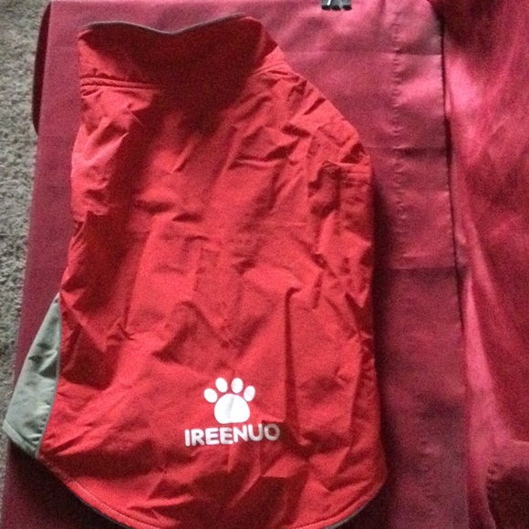 IREENUO 100% Waterproof Dog Warm Jacket - Picture 3 of 8